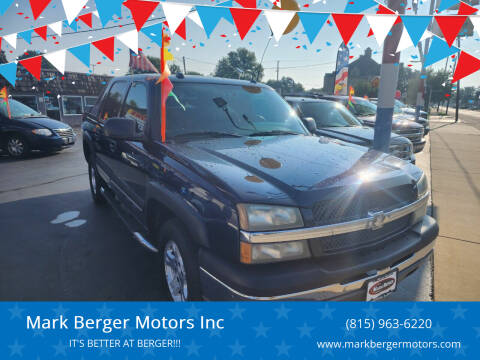 2004 Chevrolet Avalanche for sale at Mark Berger Motors Inc in Rockford IL