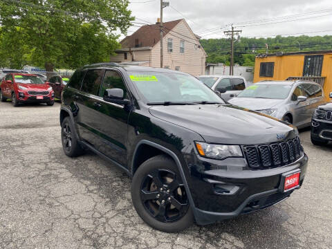 2019 Jeep Grand Cherokee for sale at Auto Universe Inc. in Paterson NJ