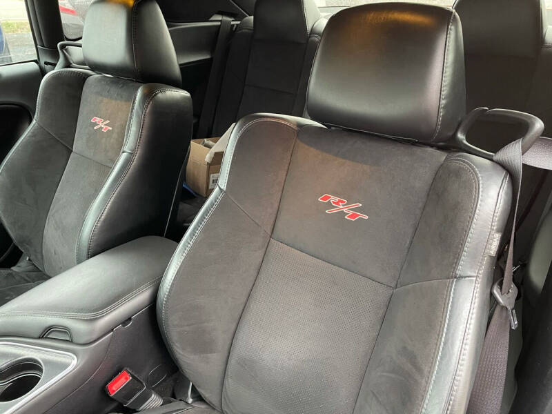 2016 Dodge Challenger R/T Plus