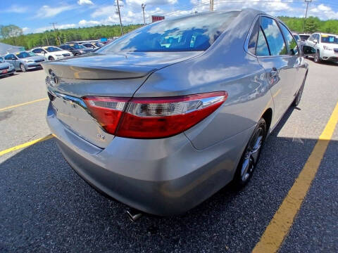 2017 Toyota Camry SE