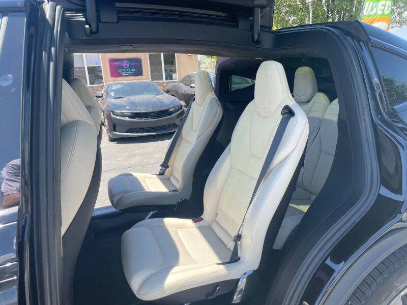 2023 Tesla Model X Standard Range