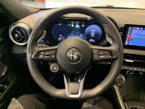 2024 Alfa Romeo Tonale Hybrid Ti