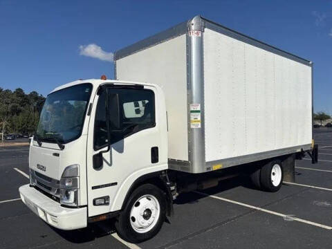 2023 Isuzu NPR-HD