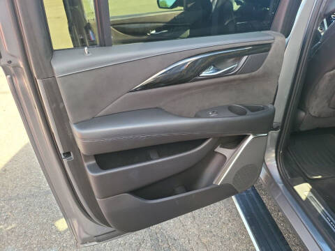 2018 Cadillac Escalade ESV Platinum