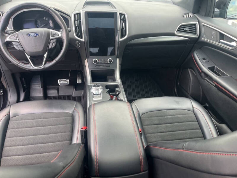 2022 Ford Edge ST-Line