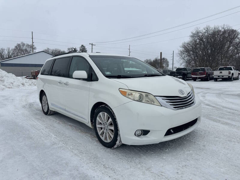 2012 Toyota Sienna Limited 7-Passenger