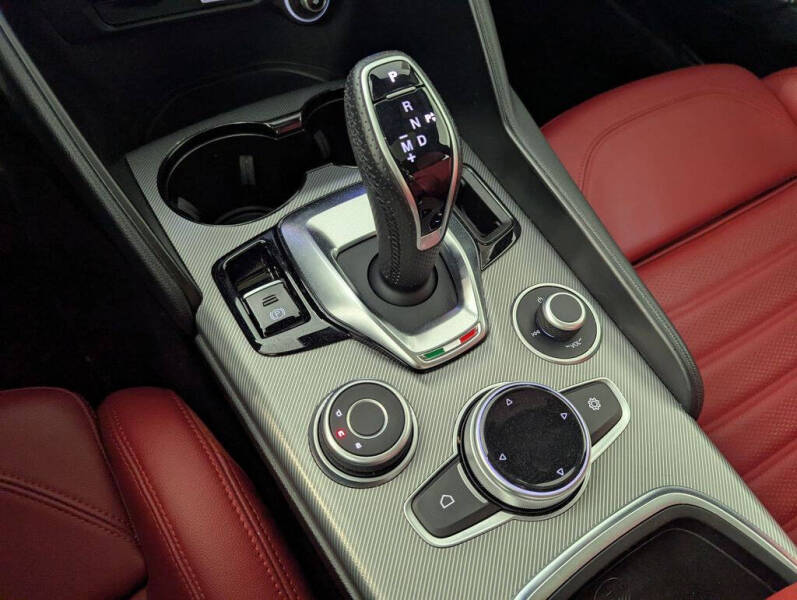 2024 Alfa Romeo Giulia Ti