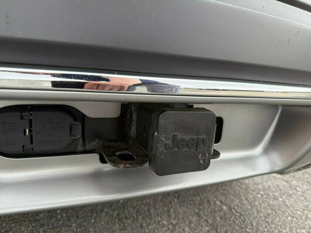 2019 Jeep Cherokee 11