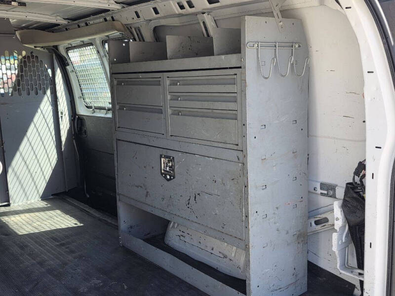 2017 Chevrolet Express 2500