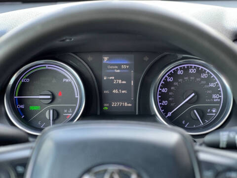 2018 Toyota Camry Hybrid LE