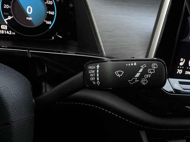 2025 Volkswagen Atlas Cross Sport SE 4Motion