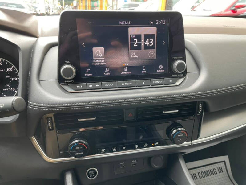 2022 Nissan Rogue SV