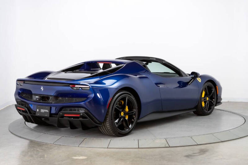 2023 Ferrari 296 GTS