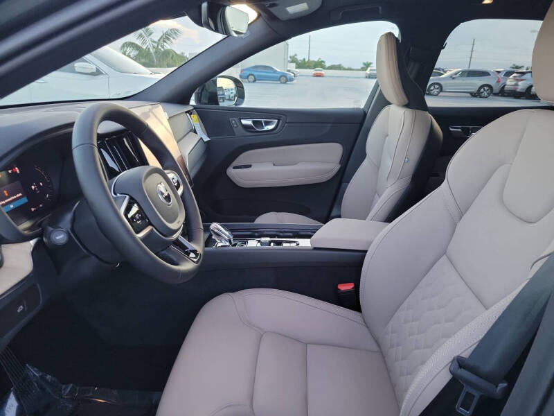 2026 Volvo XC60 B5 Core