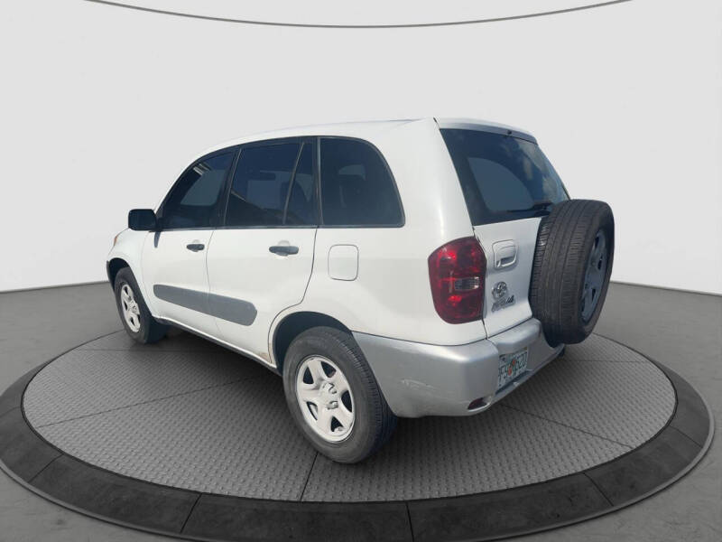 2005 Toyota RAV4 Base photo 5