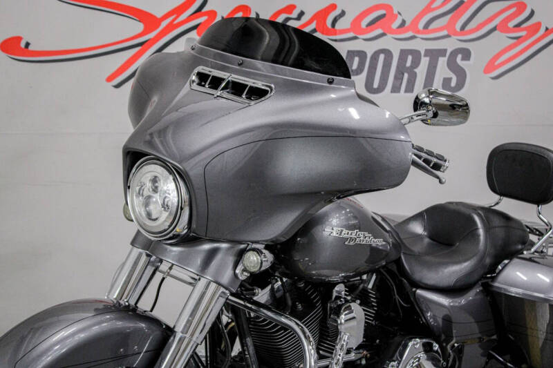 2014 Harley-Davidson Street Glide Special