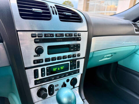 2002 Ford Thunderbird Deluxe