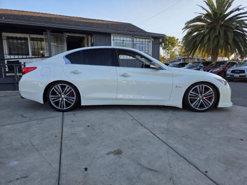2017 Infiniti Q50 Red Sport 400