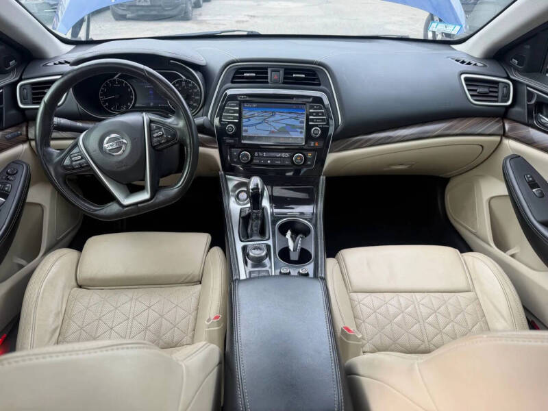 2017 Nissan Maxima Platinum