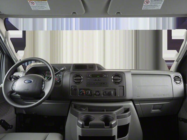 2011 Ford E-Series 9