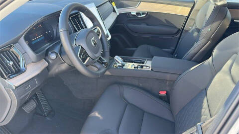 2026 Volvo XC90 B5 Core