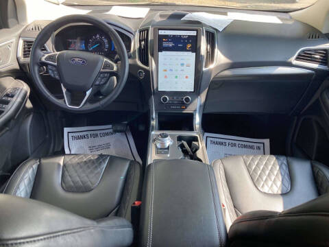 2024 Ford Edge Titanium