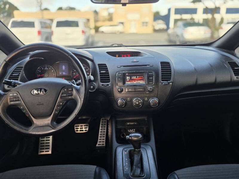 2015 Kia Forte5 SX
