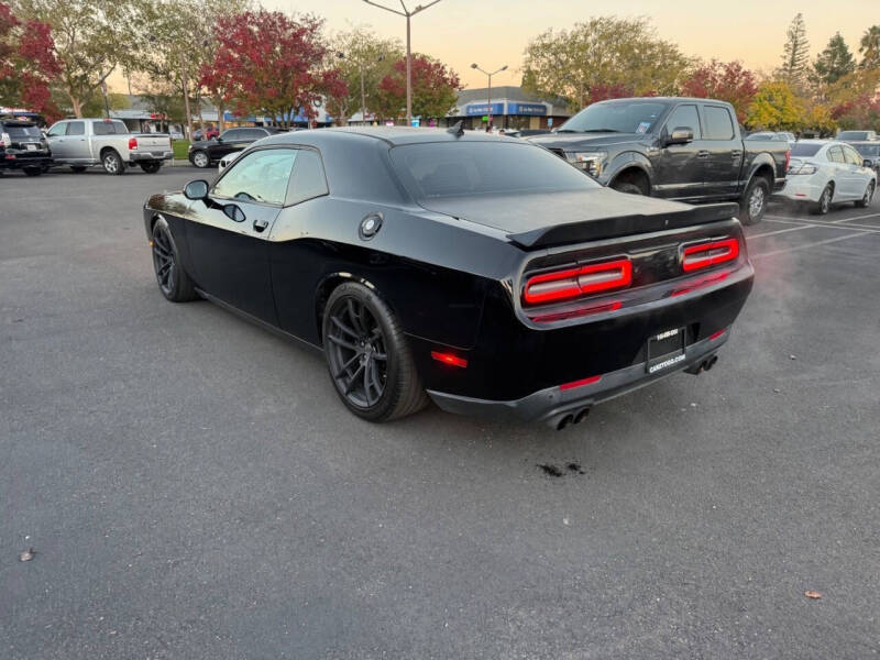 2017 Dodge Challenger T/A 392