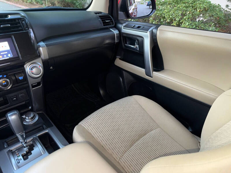 2022 Toyota 4Runner SR5