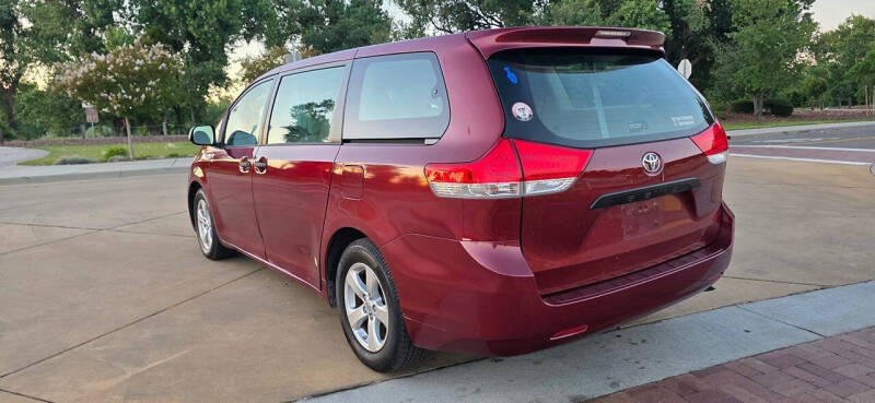 2014 Toyota Sienna L 7-Passenger