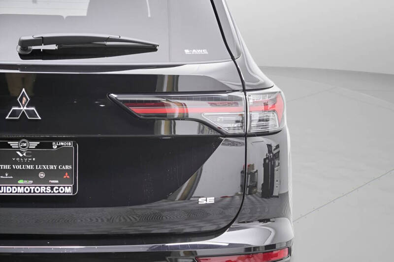 2026 Mitsubishi Outlander SE