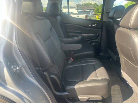 2023 GMC Acadia SLT