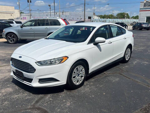 2013 Ford Fusion S