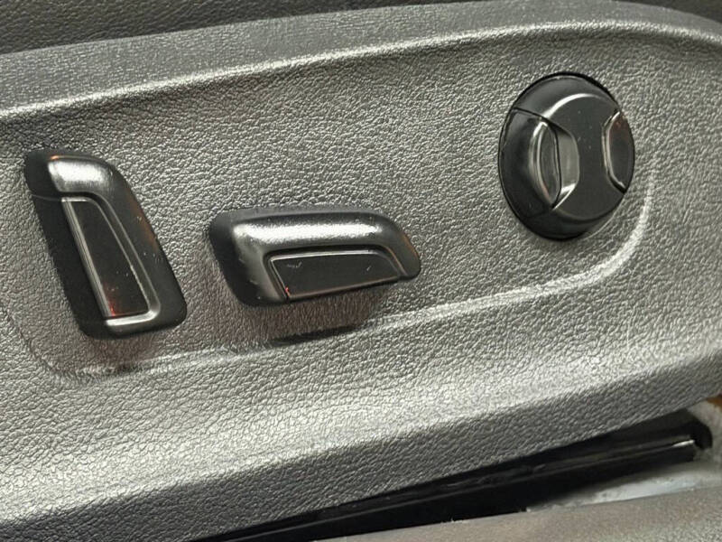 2015 Volkswagen Passat 2.0L TDI SEL Premium