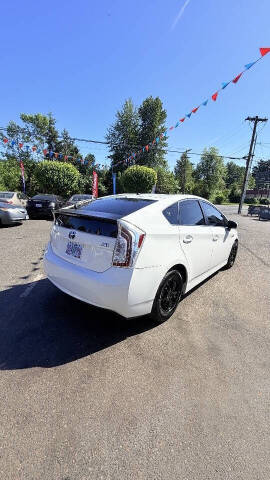 2013 Toyota Prius Two