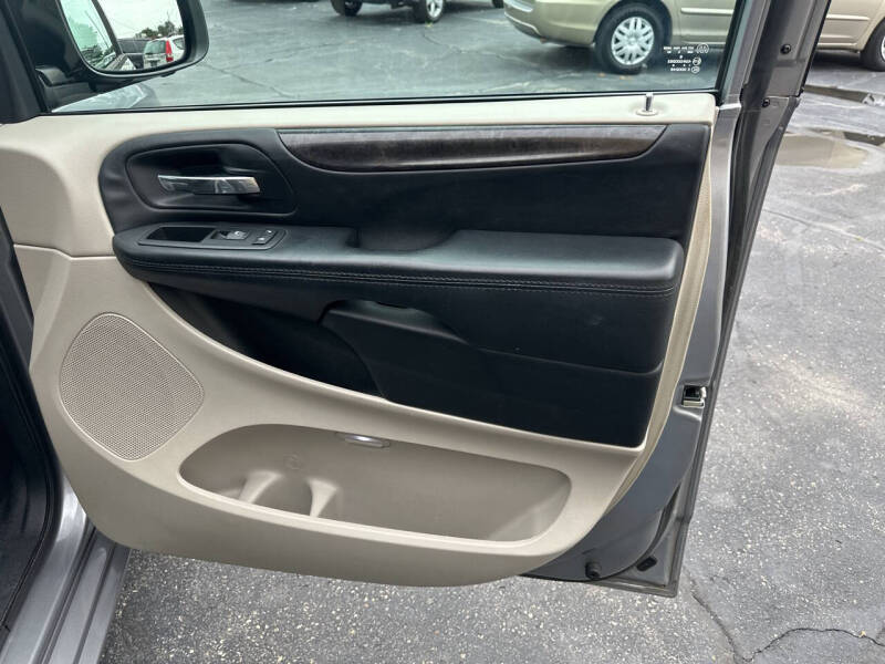 2016 Dodge Grand Caravan SXT