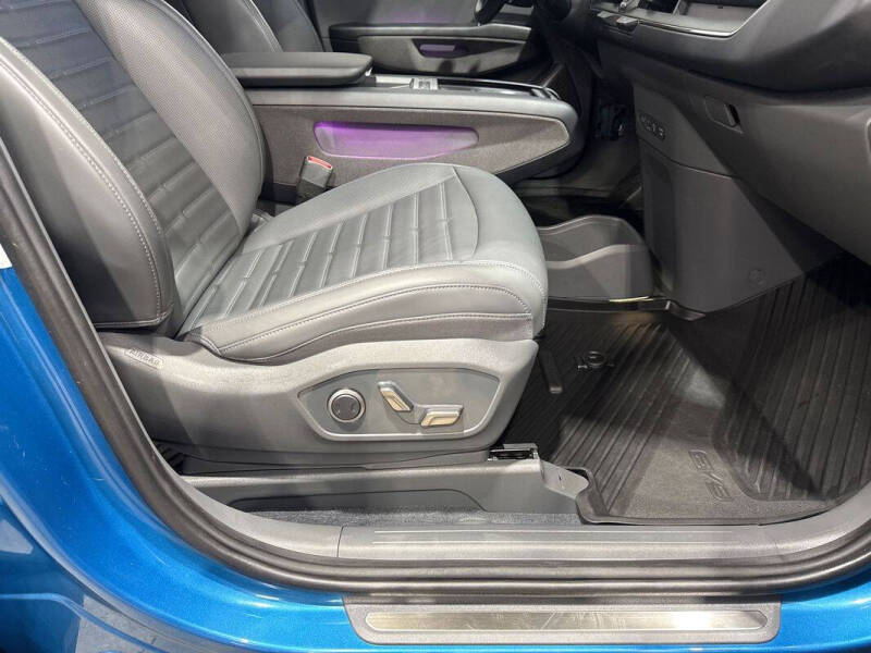 2024 Kia EV9 Land
