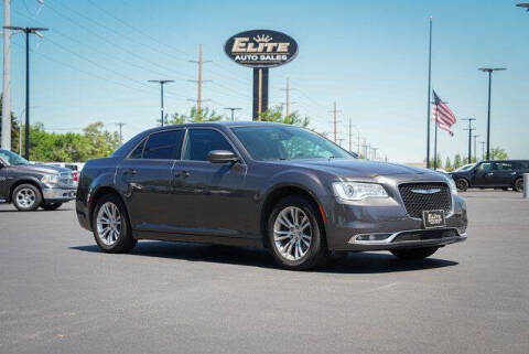 2017 Chrysler 300 Limited