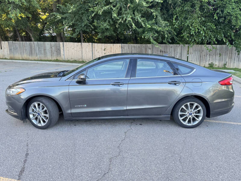 2017 Ford Fusion Hybrid SE