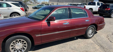 2001 Lincoln Town Car for sale at Royal Auto Group in Warren MI