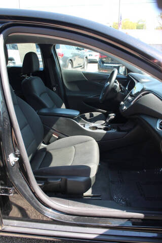 2025 Chevrolet Malibu RS