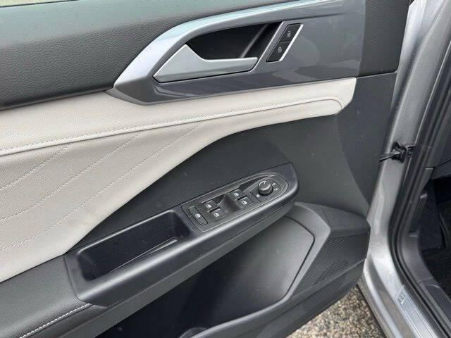 2026 Volkswagen Taos SEL 4Motion