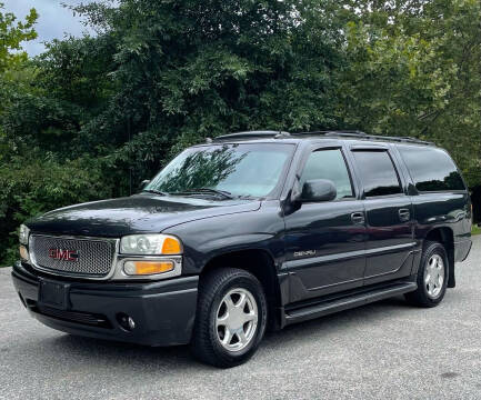 2004 GMC Yukon XL for sale at R Teto Motor Sales Inc. in Pawtucket RI