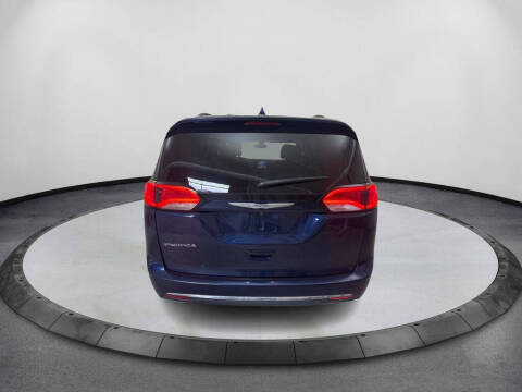 2018 Chrysler Pacifica Touring L Plus