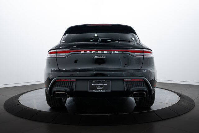 2025 Porsche Macan