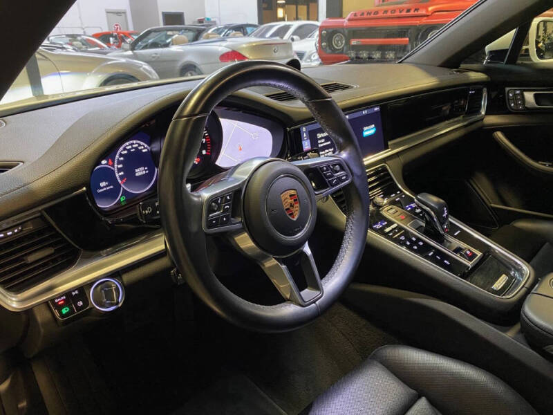2018 Porsche Panamera