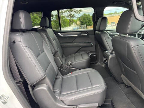 2024 GMC Acadia Elevation