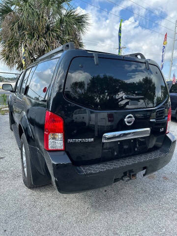 2007 Nissan Pathfinder LE