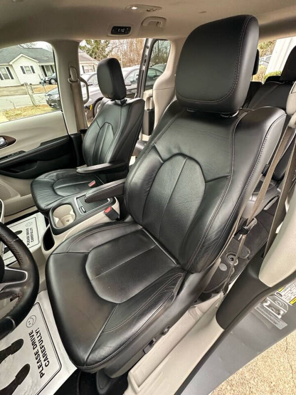 2018 Chrysler Pacifica Touring L Plus