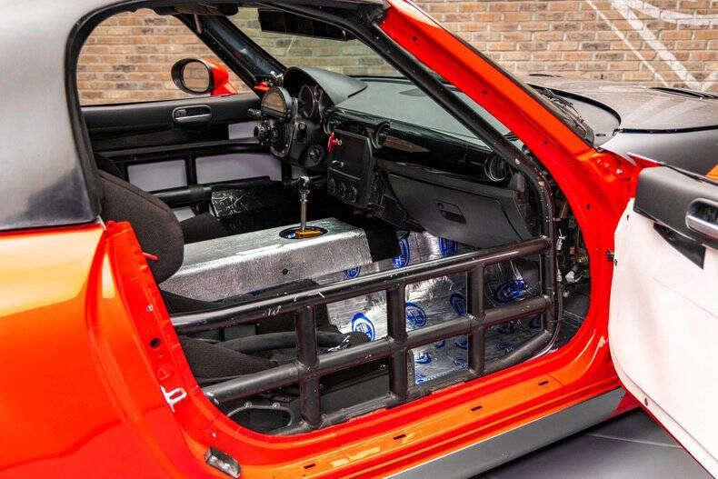 2006 Mazda MX-5 Miata